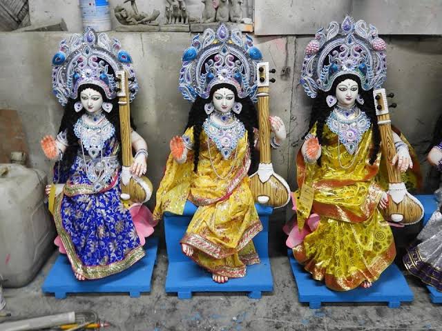 হাতে আর কয়েকটি দিন, পুজিত হবেন বাগ দেবী।