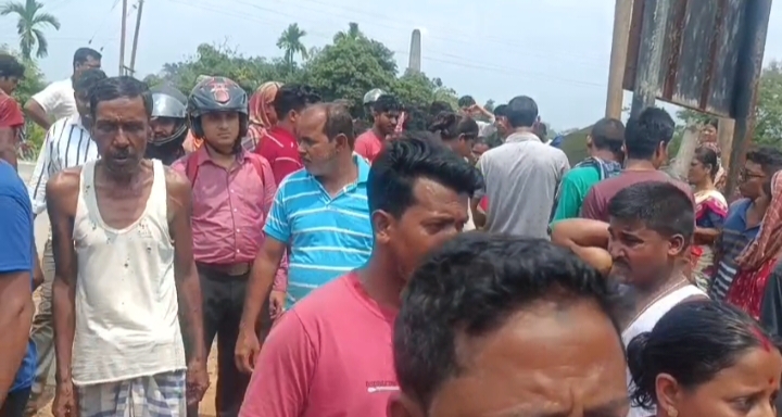 গভীর জঙ্গলে কি কাণ্ড